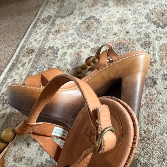 Elegant Brown Women's Sandals, UGG Naima Beaded Wooden plataform Sandals - Picture 5 of 6